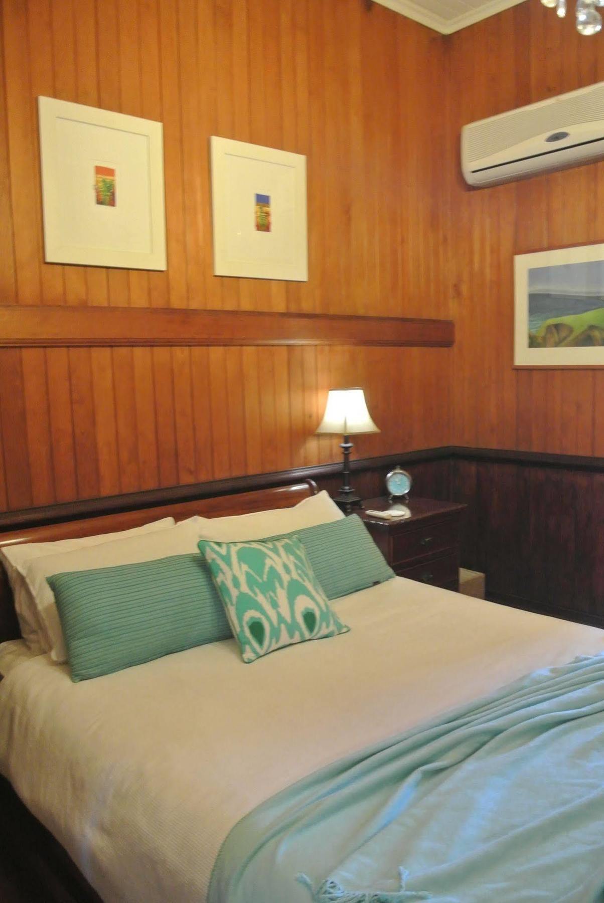 Wiss House Bed & Breakfast Kalbar Luaran gambar